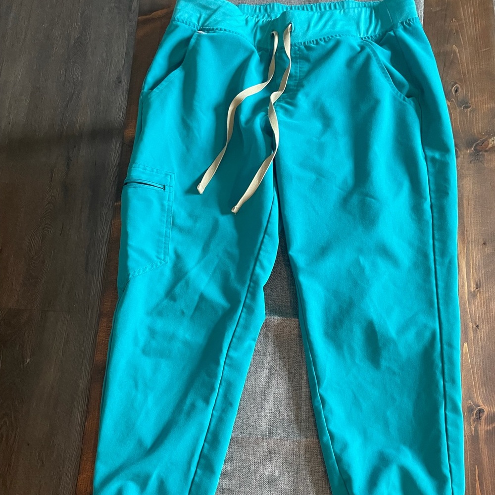 FIGS Women’s Zamora Jogger Scrub Pants Teal